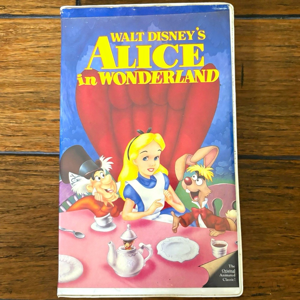 Walt Disney Home Video Alice in Wonderland VHS The Classics G Animation NTSC